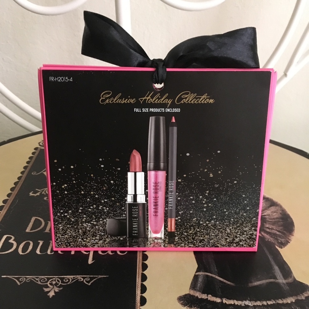 Frankie Rose holiday collection
